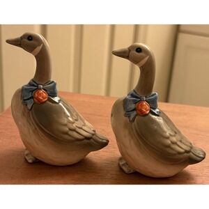 Vintage‎ Geese Salt And Pepper Shakers Blue Bows Korea EUC